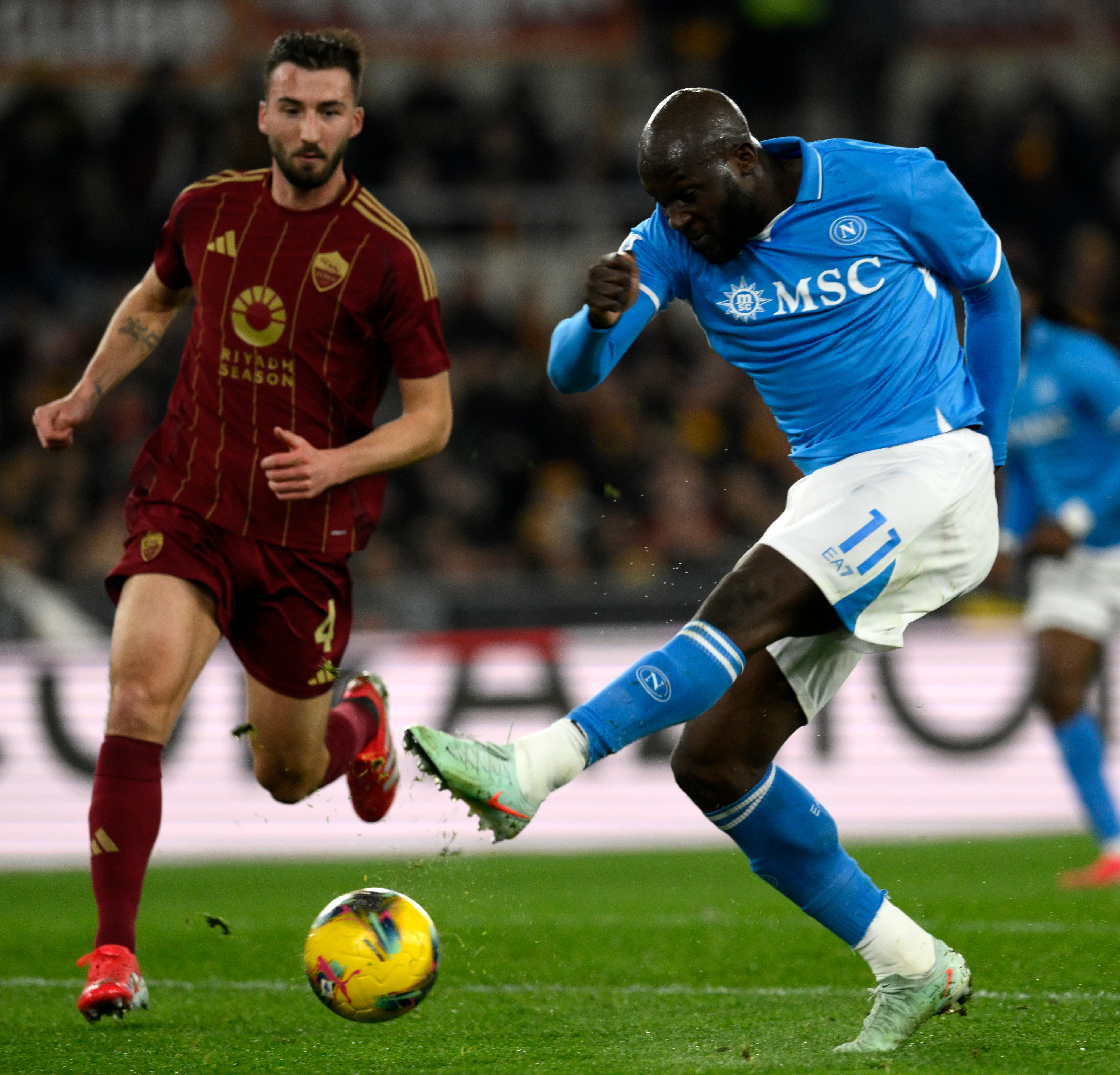 那不勒斯训练开放日，国际比赛日复出首秀引欢呼，意甲在即，高层口径保持一致 -九游体育网站