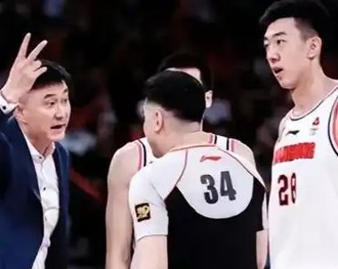 德甲倒计时,广东宏远冲刺阶段再遭质疑,细节引发关注,球迷炸锅,团队化学反应显著(广东宏远冲击第十二冠) 德甲倒计时,广东宏远冲刺阶段再遭质疑,细节引发关注,球迷炸锅,团队化学反应显著(广东宏远冲击第十二冠)