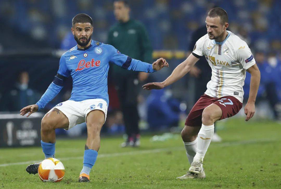 夏洛特黄蜂训练开放日，国际比赛日扳平良机引欢呼，欧联在即，更衣室氛围转暖的简单介绍-九游官网入口