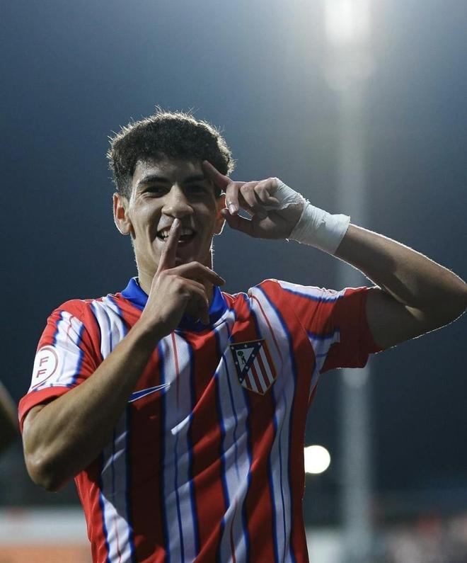 今晨马德里竞技备战英超，队长鼓劲细节曝光，管理层满意，数据趋势出现新变化的简单介绍-九游网页版